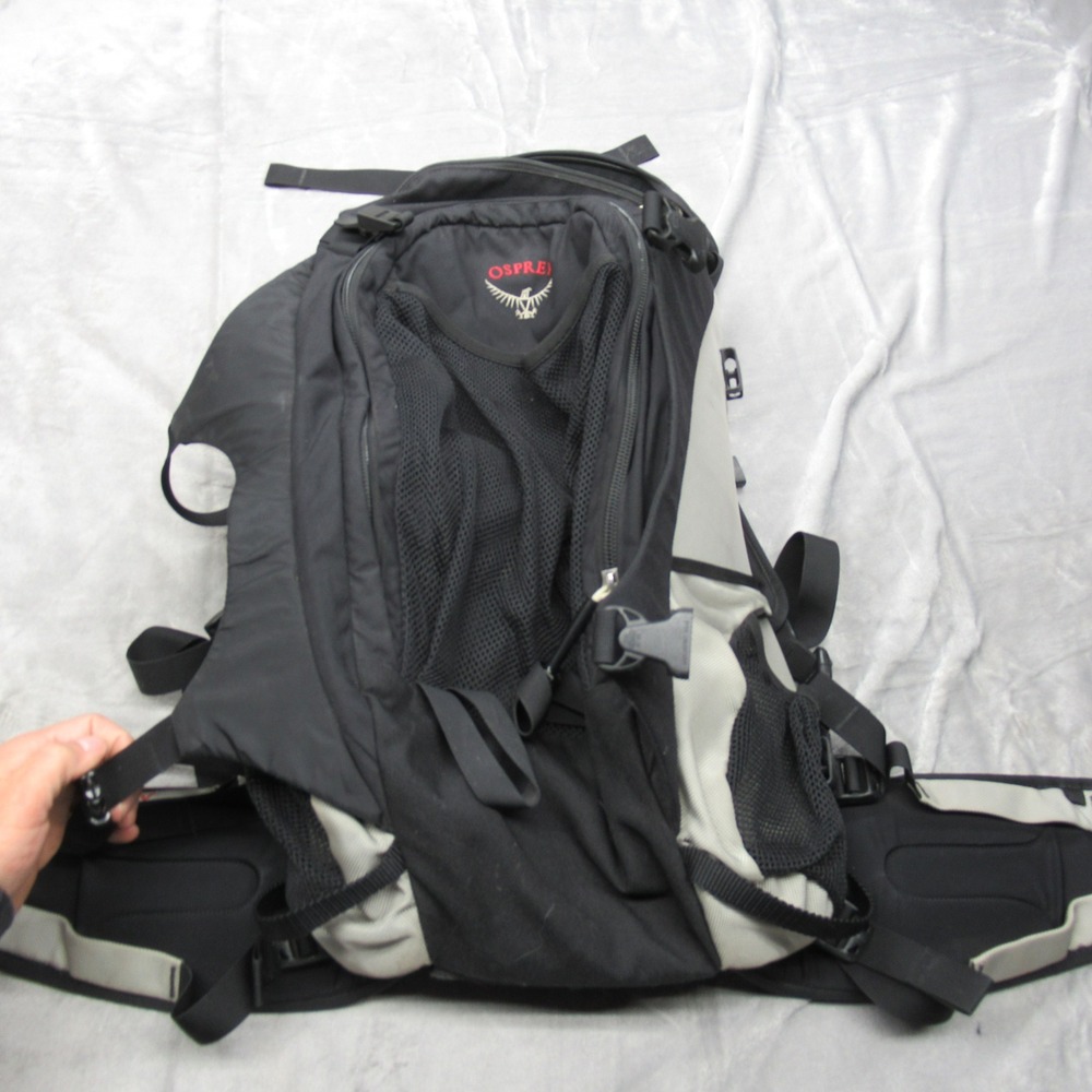 Osprey Eclipse 26L +5 Backpack Large Hiking Camping Travel Daypack Black Grey